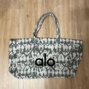 Alo Yoga Grey Tie Dye Tote Bag